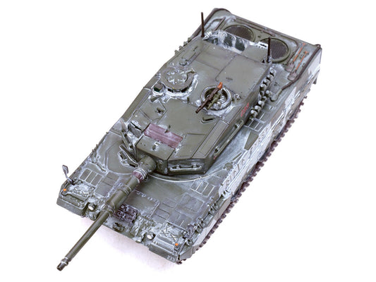 Leopard 2A4 Main Battle Tank with Snorkel "Winter Camouflage" Norwegian Army "Armor Premium" Series 1/72 Diecast Model by Panzerkampf Panzerkampf