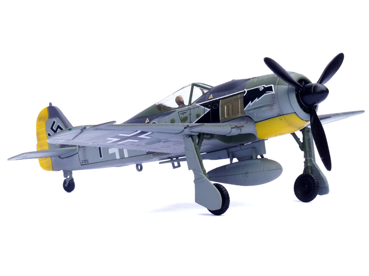 Focke-Wulf Fw 190A Aircraft "Black 13 8./JG 2 Richthofen France" (1943) German Luftwaffe 1/72 Diecast Model Airplane by Legion Legion