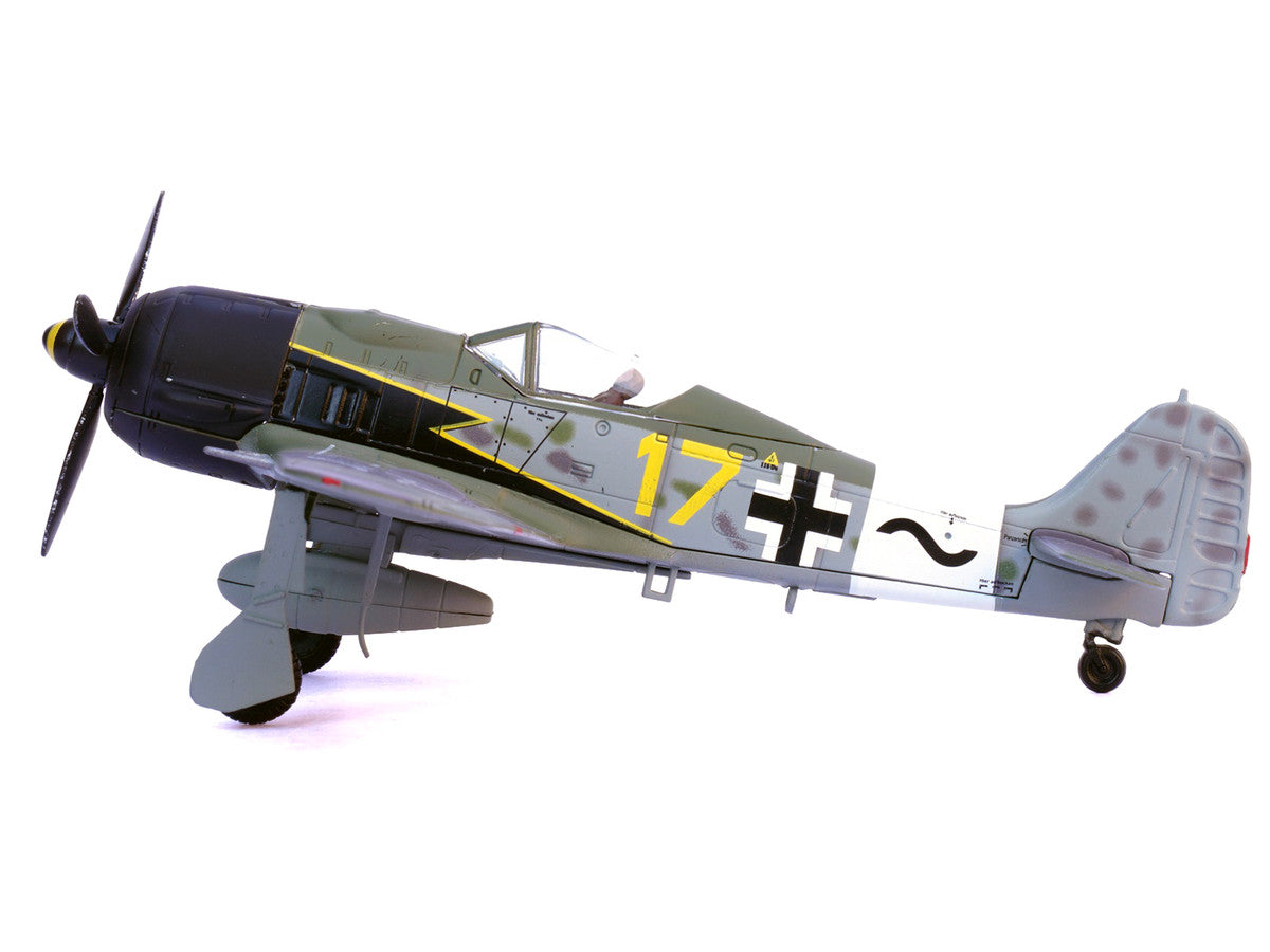 Focke-Wulf Fw 190A Aircraft "Yellow 17 24-Victory Ace Willi Unger 12./JG 3 Udet Germany" (1944) German Luftwaffe 1/72 Diecast Model Airplane by Legion Legion