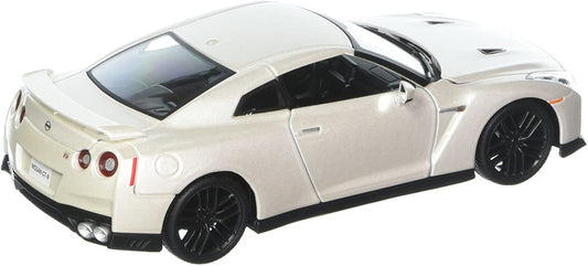 2017 Nissan GT-R R35 White 1/24 Diecast Model Car by Bburago Bburago