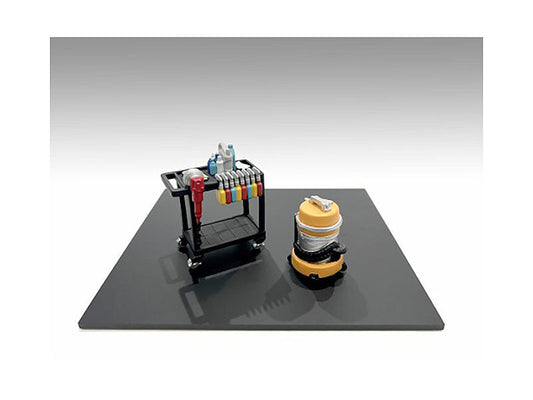 "Detail Masters" Figure 3 (Detailing Cart) for 1/18 Scale Models by American Diorama American Diorama