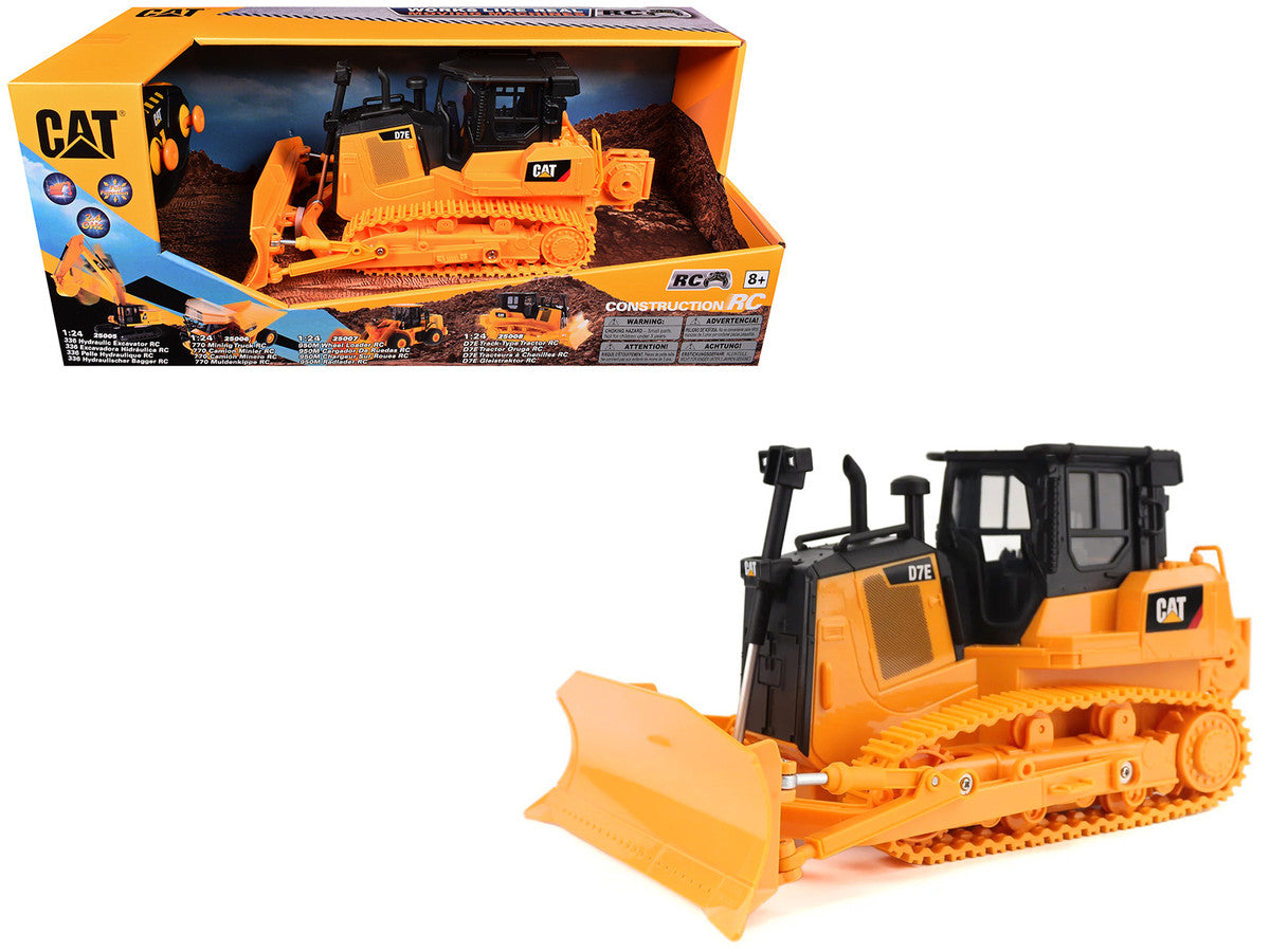 Radio Control CAT Caterpillar D7E Bulldozer Yellow "Construction RC" Series 1/24 Model by Diecast Masters Diecast Masters