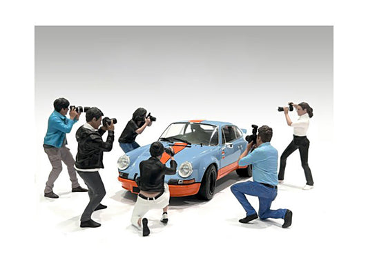 "Photographers" 6 piece Figure Set for 1/24 Scale Models by American Diorama-1