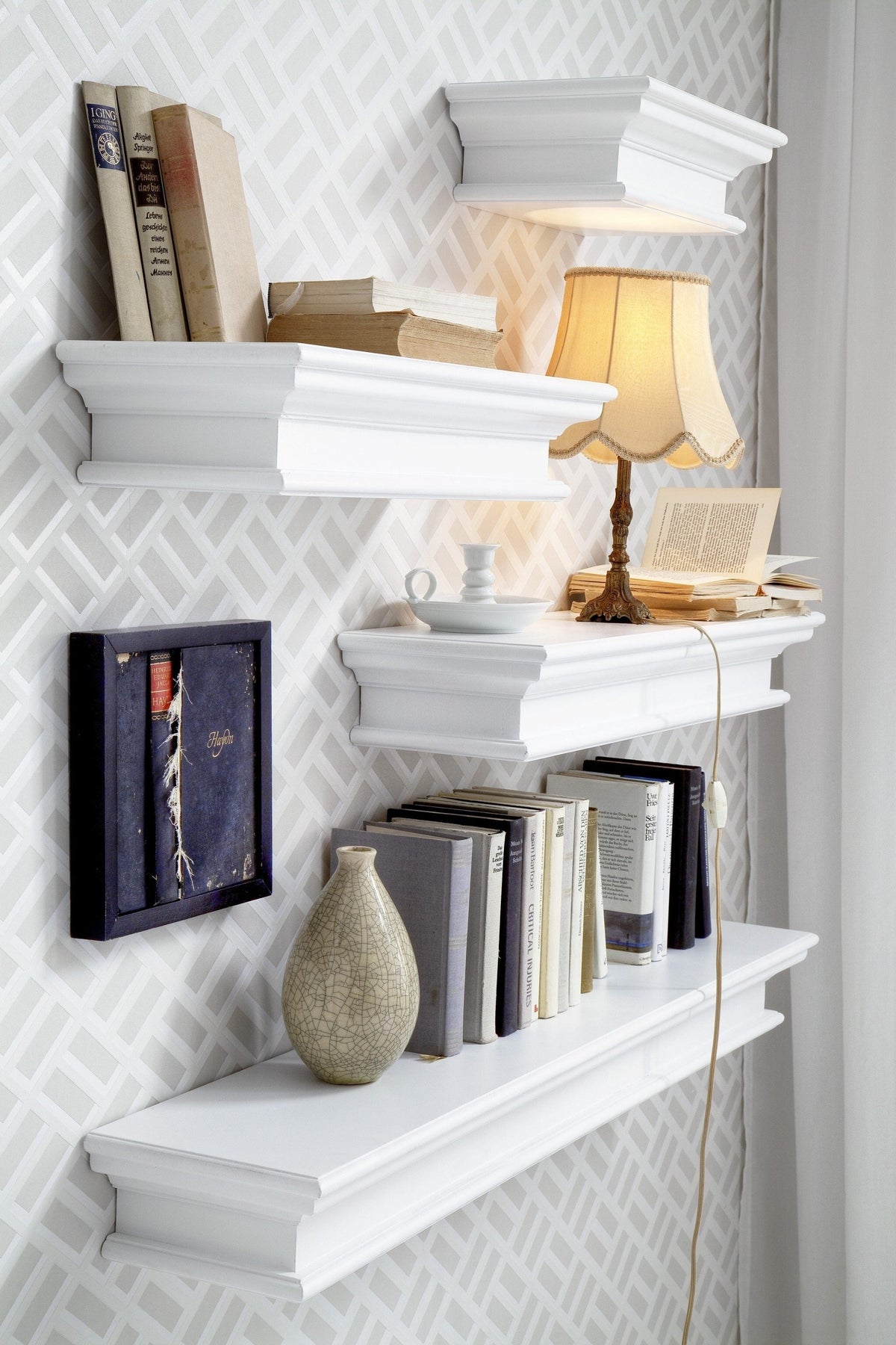 23" Classic White Floating Wall Shelf W2B