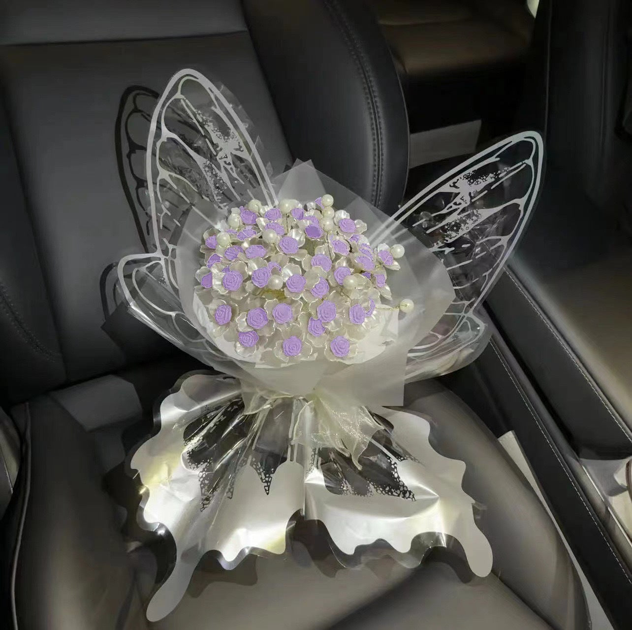 Dreamy Butterfly Rose Hand Bouquetperfect Rose Arrangement For Valentines Day Ideal As A Gift For Your Girlfriend Or Bestie CJD