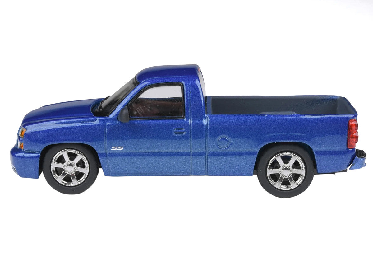 2006 Chevrolet Silverado 'Cateye' Pickup Truck Ming Blue Metallic 1/64 Diecast Model Car by Paragon Models Paragon