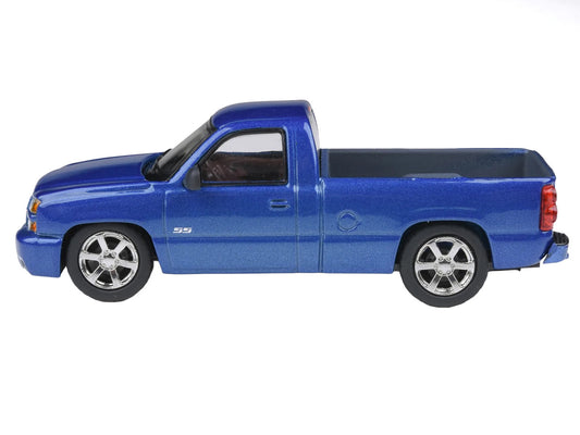 2006 Chevrolet Silverado 'Cateye' Pickup Truck Ming Blue Metallic 1/64 Diecast Model Car by Paragon Models-1