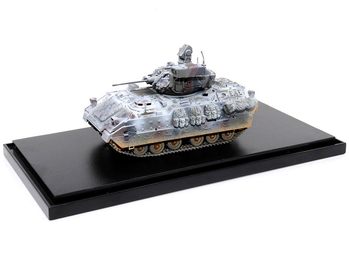 United States M2A3 Bradley IFV (Infantry Fighting Vehicle) Camouflage (Snowy Version) "NEO Dragon Armor" Series 1/72 Plastic Model by Dragon Models Dragon Models