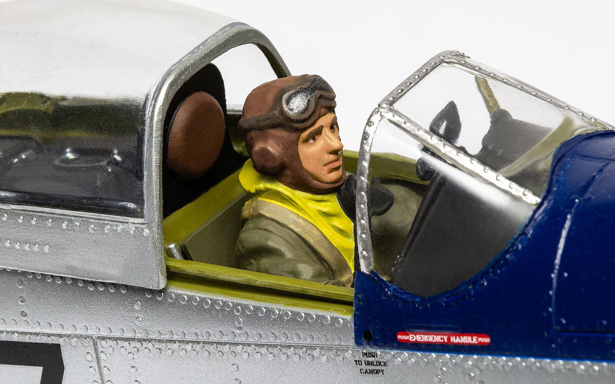 Level 4 Model Kit North American P-51D Mustang Aircraft with 2 Scheme Options 1/24 Plastic Model Kit by Airfix-4