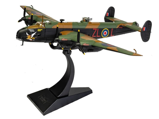 Handley Page Halifax MkV Bomber Aircraft "DK186 London’s Revenge - L for Lana No. 427 Squadron RAF Leeming" (1943) Royal Canadian Air Force "The Aviation Archive" Series 1/72 Diecast Model by Corgi Corgi