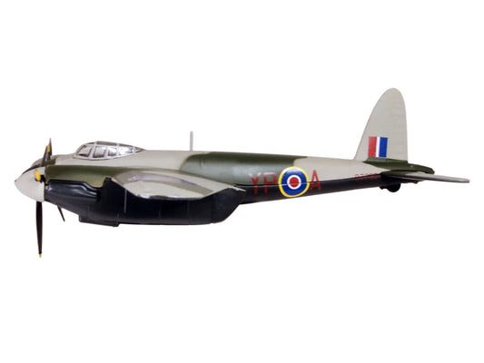 De Havilland Mosquito NF MKII Aircraft "Wing Commander Peter G. Wykeham-Barnes No. 23 Squadron Luqa Malta" (1943) Royal Air Force "Oxford Aviation" Series 1/72 Diecast Model Airplane by Oxford Diecast Oxford Diecast