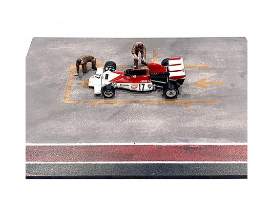 "Race Day" Two Diecast Figures Set 5 for 1/43 Scale Models by American Diorama-1