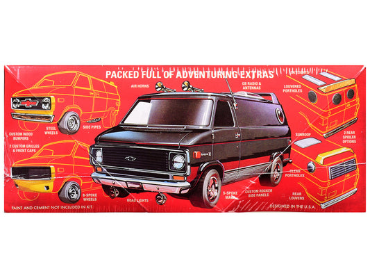 Skill 2 Model Kit 1977 Chevrolet Custom Van "Dungeons & Dragons" 1/25 Scale Model by AMT-1