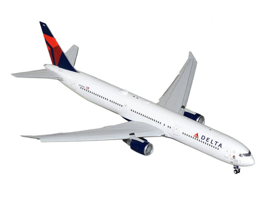 Boeing 767-400ER Commercial Aircraft with Flaps Down "Delta Air Lines" (N482MH) White with Blue and Red Tail "Gemini 200" Series 1/200 Diecast Model Airplane by GeminiJets GeminiJets