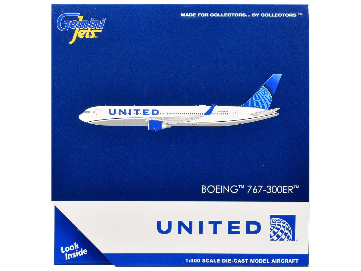 Boeing 767-300ER Commercial Aircraft "United Airlines" (N670UA) White with Blue Tail 1/400 Diecast Model Airplane by GeminiJets GeminiJets