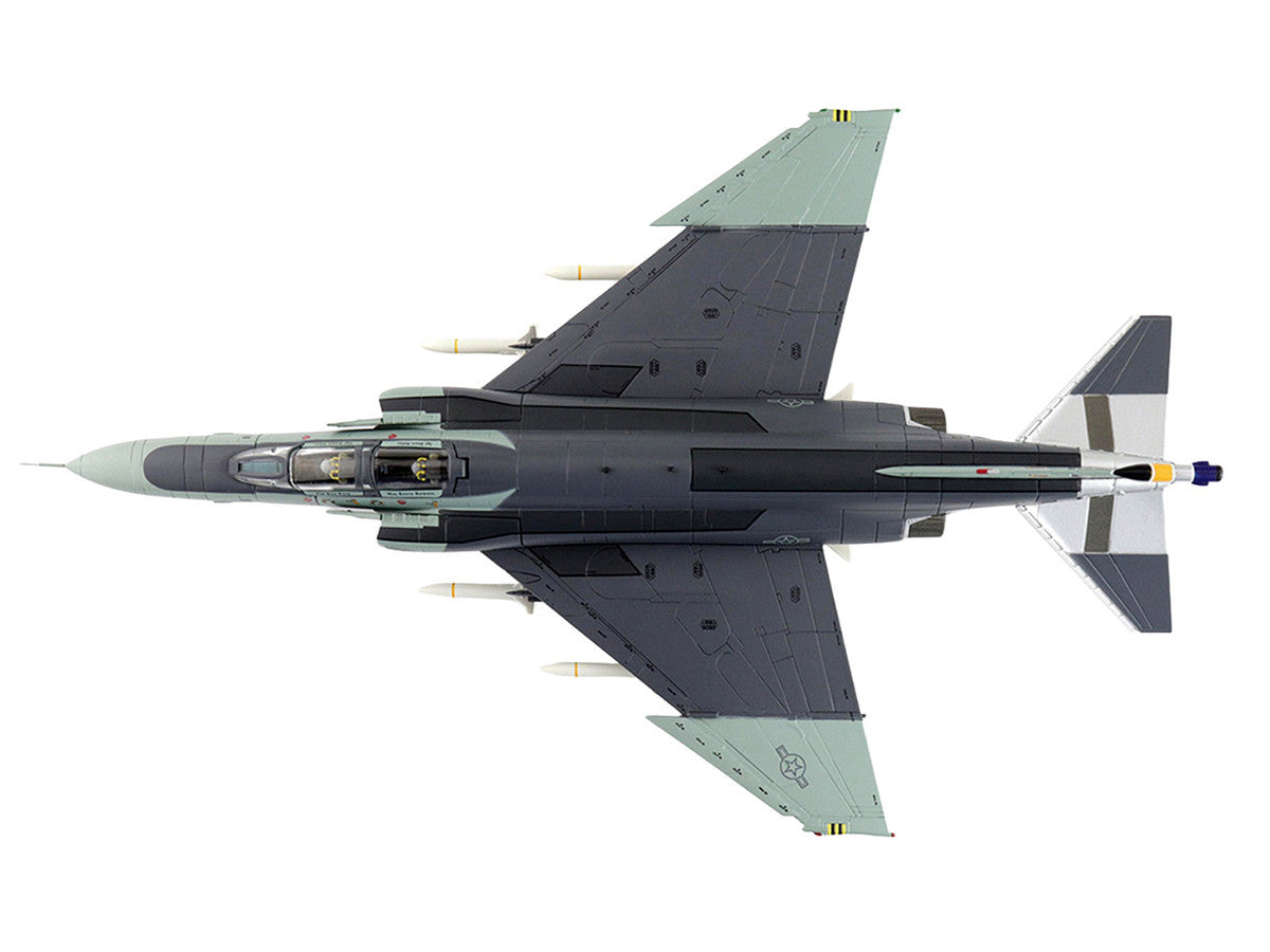 McDonnell Douglas F-4G Phantom II Fighter-Bomber Aircraft "Wild Weasels 69-7253 561st TFS 35th TFW George AFB" (1991) United States Air Force "Air Power Series" 1/72 Diecast Model by Hobby Master-4