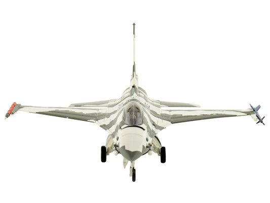 General Dynamics F-16N Fighting Falcon Fighter Aircraft "163269 U.S. Navy Fighter Weapons School" (1990s) United States Marine Corps "Air Power Series" 1/72 Diecast Model by Hobby Master Hobby Master