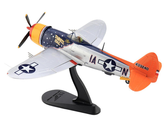 Republic P-47D Thunderbolt Aircraft "Tarheel Hal Lt. 'Ike' David 66 FS 358 FG" (1945) United States Army Air Forces "Air Power Series" 1/48 Diecast Model by Hobby Master Hobby Master