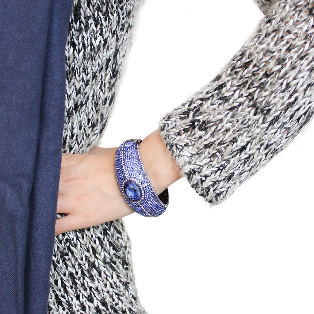 LO4283 - TIN Cobalt Black Brass Bangle with Top Grade Crystal in Sapphire Alamode