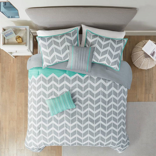 Full/Queen Reversible Comforter Set with Grey White Aqua Teal Chevron Pattern HomePacific