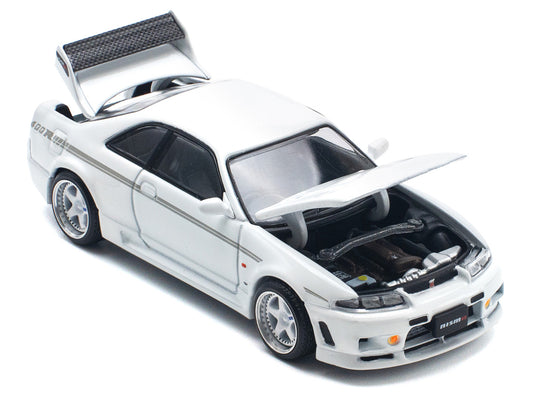 GTR Nismo 400R RHD (Right Hand Drive) White 1/64 Diecast Model Car by Pop Race-1
