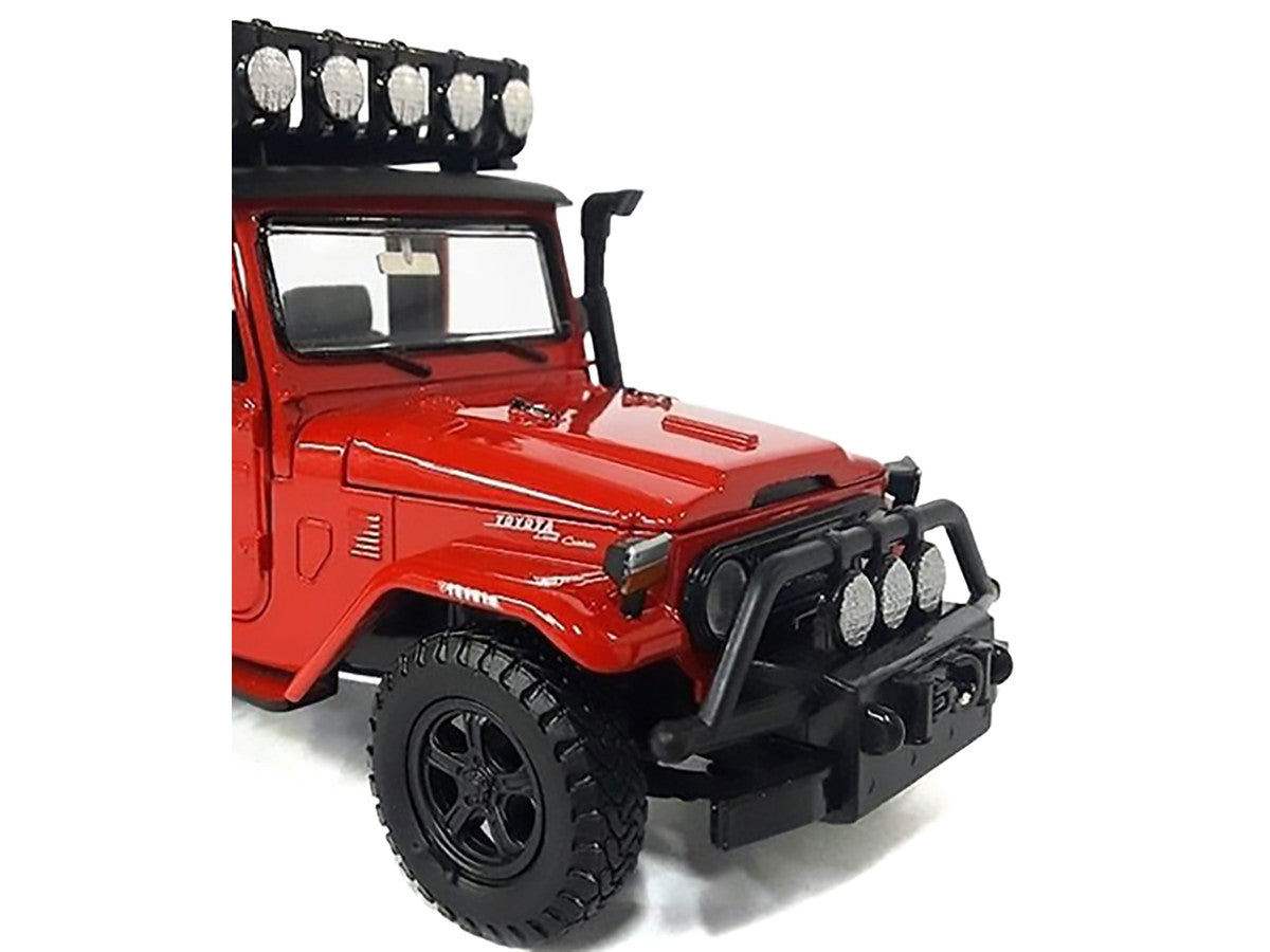 Toyota FJ40 Land Cruiser Red "4x4 Overlanders" Series 1/24 Diecast Model Car by Motormax Motormax