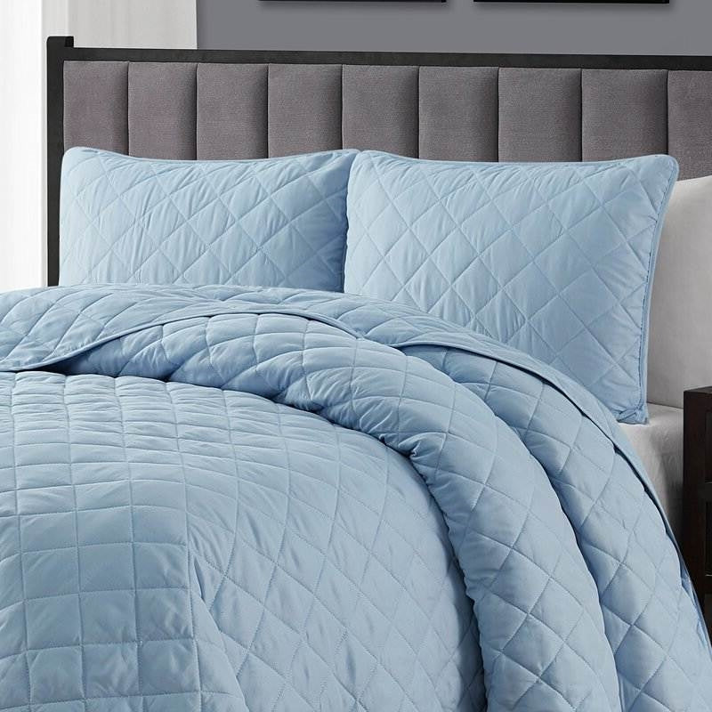 Twin/Twin XL 2-Piece Light Blue Microfiber Reversible Diamond Quilt Set FastFurnishings