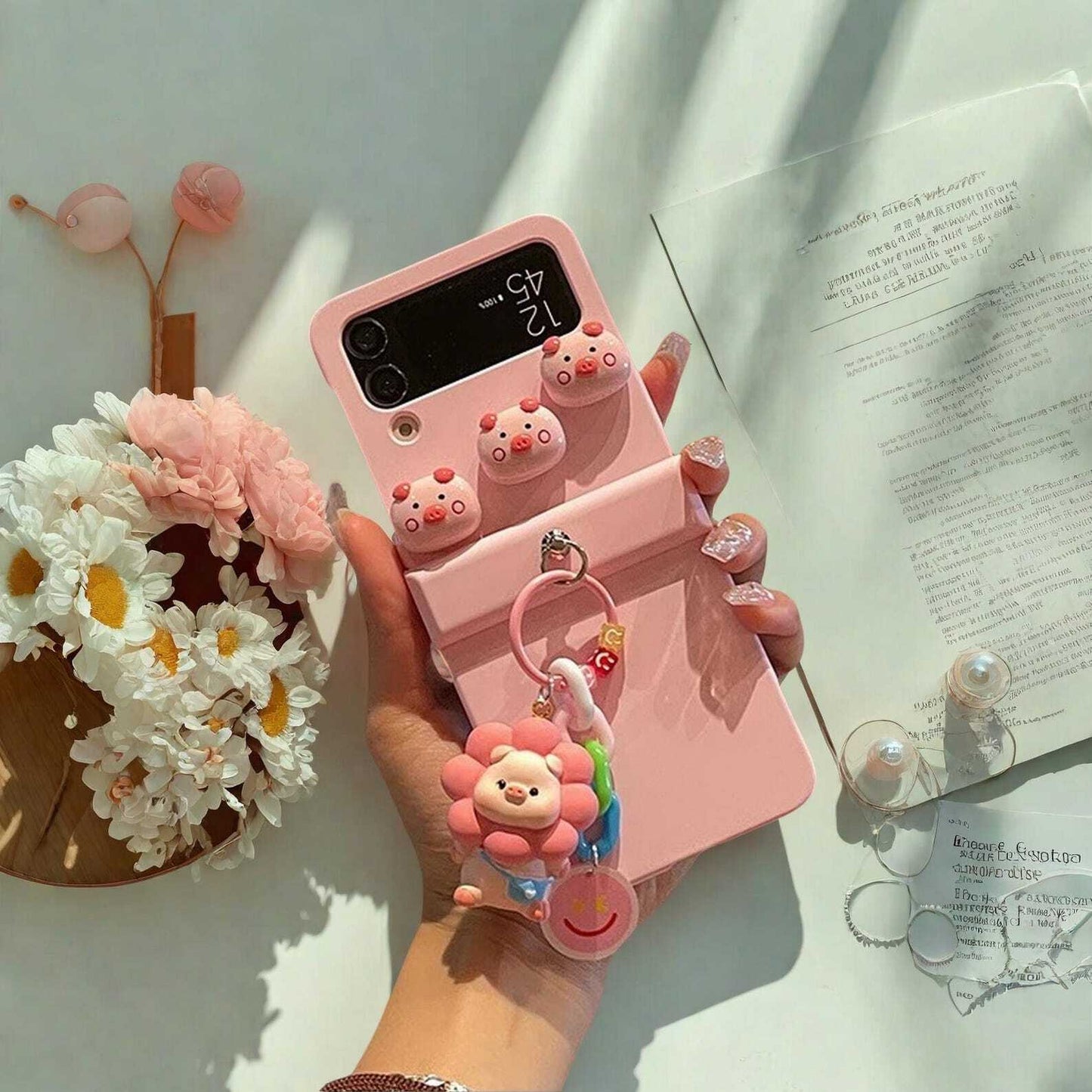 Cute Pig Chain Case for Samsung Z Flip 3 4 5 6 Flip6 - Cartoon Bracelet Cover with Hinge Protection, Fun & Stylish Design W2B