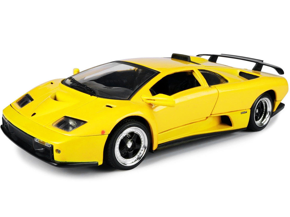 Lamborghini Diablo GT Yellow 1/18 Diecast Model Car by Motormax Motormax