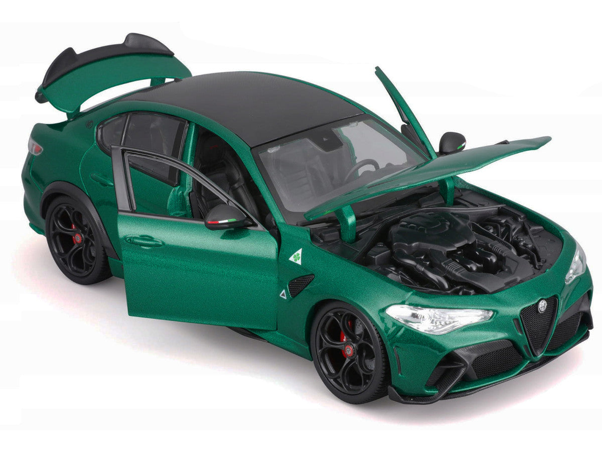 Alfa Romeo Giulia GTA Green Metallic with Carbon Top 1/18 Diecast Model Car by Bburago Bburago