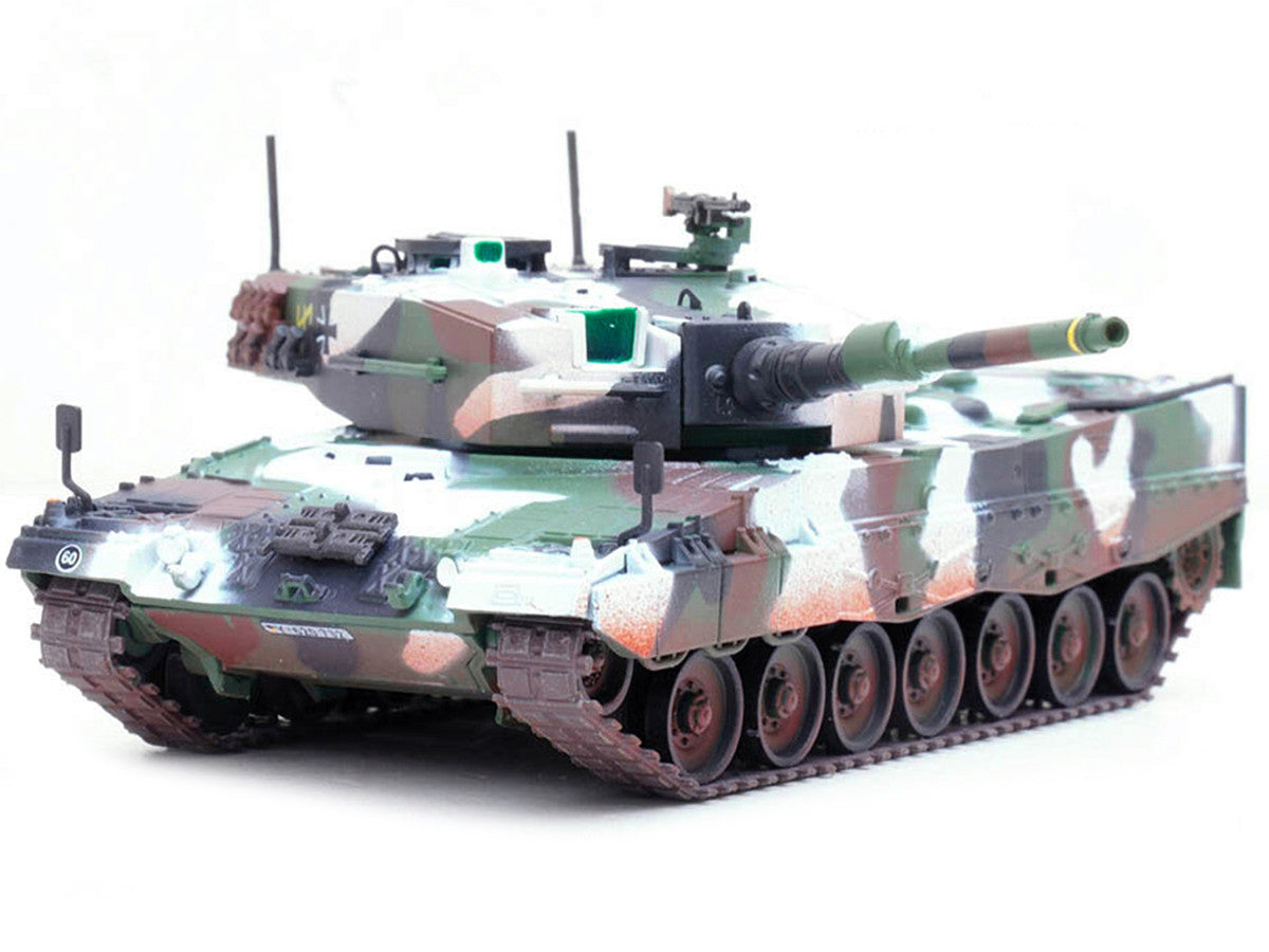 Leopard 2A4 Main Battle Tank with Snorkel "Winter Camouflage" German Army "Armor Premium" Series 1/72 Diecast Model by Panzerkampf Panzerkampf