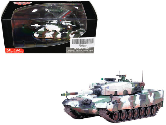 Leopard 2A4 Main Battle Tank with Snorkel "Winter Camouflage" German Army "Armor Premium" Series 1/72 Diecast Model by Panzerkampf Panzerkampf
