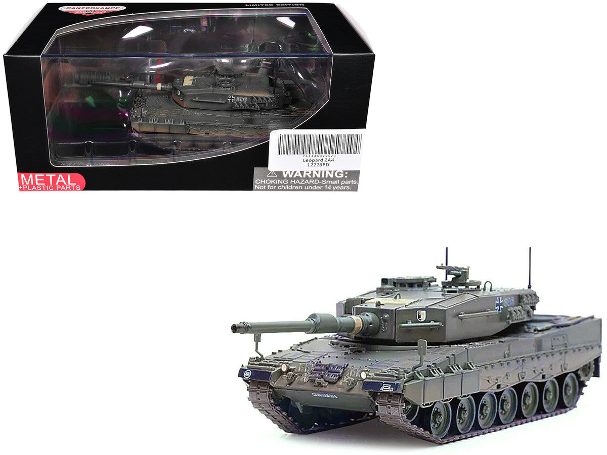 Leopard 2A4 Main Battle Tank with Snorkel "Green Camouflage" German Army "Armor Premium" Series 1/72 Diecast Model by Panzerkampf Panzerkampf