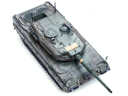 Leopard 2A4 Main Battle Tank with Snorkel "Green Camouflage" German Army "Armor Premium" Series 1/72 Diecast Model by Panzerkampf Panzerkampf