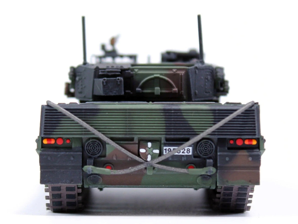 Leopard 2A4 Main Battle Tank "2nd Cavalry Armoured Brigade Turkey-Syria Border" (2016) Turkish Army "Armor Premium" Series 1/72 Diecast Model by Panzerkampf Panzerkampf