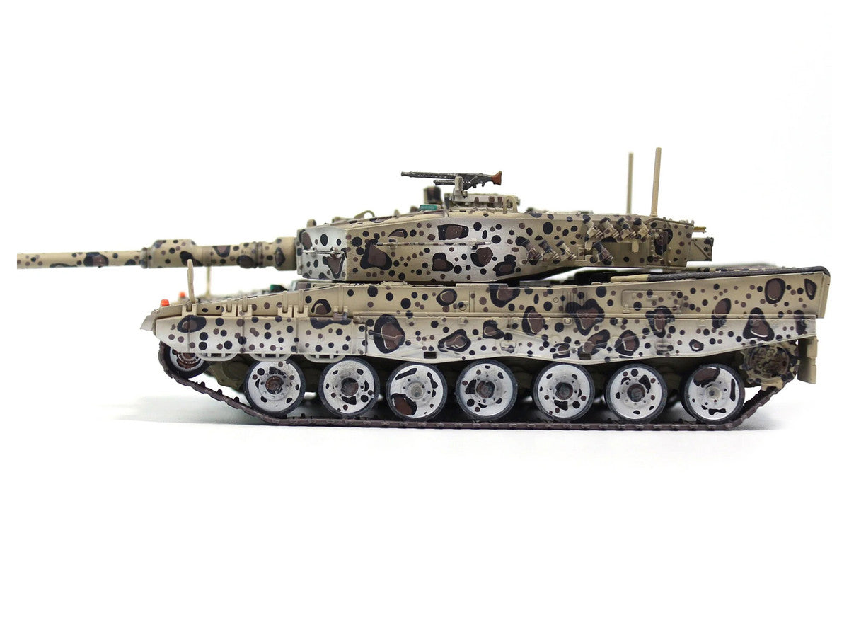 Leopard 2A4 Main Battle Tank "Jaguar Scheme" Austrian Army "Armor Premium" Series 1/72 Diecast Model by Panzerkampf Panzerkampf