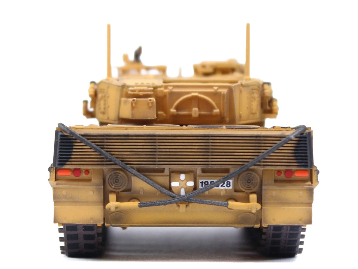 Leopard 2A4 Main Battle Tank "Desert Camouflage 2nd Cavalry Armored Brigade Turkey-Syrian Border" (2016) Turkish Army "Armor Premium" Series 1/72 Diecast Model by Panzerkampf Panzerkampf