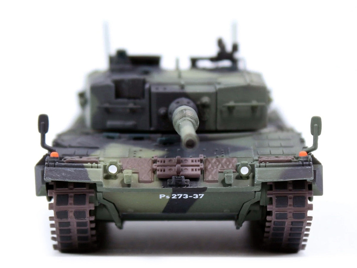 Leopard 2A4 Main Battle Tank "Finland" Finnish Army "Armor Premium" Series 1/72 Diecast Model by Panzerkampf Panzerkampf