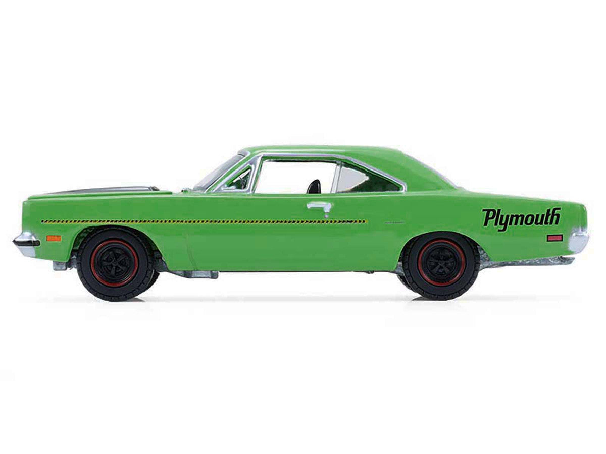 1970 Plymouth Road Runner Green with Black Hood Stripe "GreenLight Muscle" Series 30 1/64 Diecast Model Car by Greenlight Greenlight