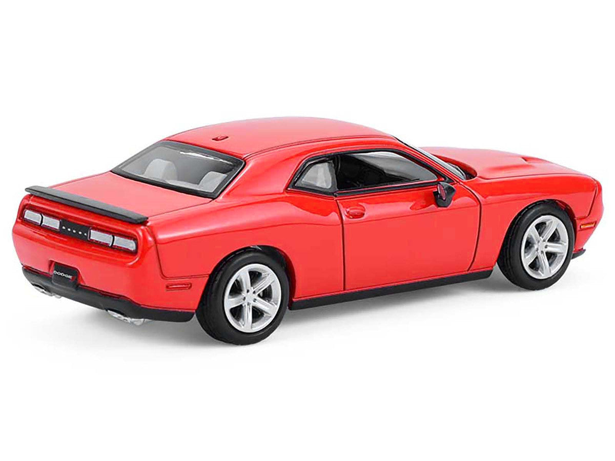 2016 Dodge Challenger RT Torred "GreenLight Muscle" Series 30 1/64 Diecast Model Car by Greenlight Greenlight