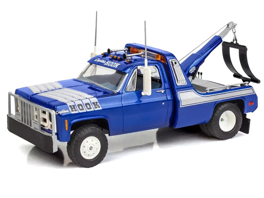 Level 4 Model Kit 1979 GMC Wrecker Tow Truck "Captain Hook" 1/25 Scale Model by Revell