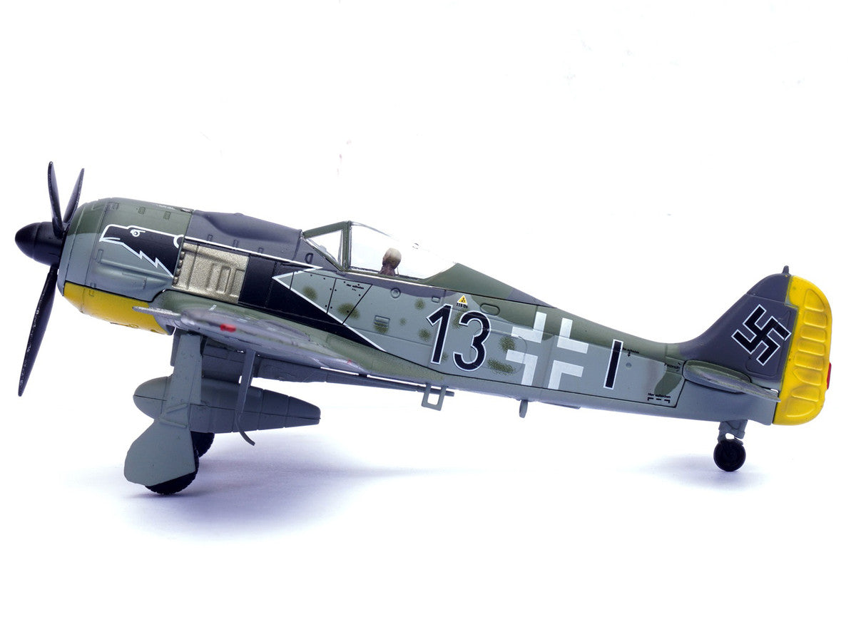 Focke-Wulf Fw 190A Aircraft "Black 13 8./JG 2 Richthofen France" (1943) German Luftwaffe 1/72 Diecast Model Airplane by Legion Legion