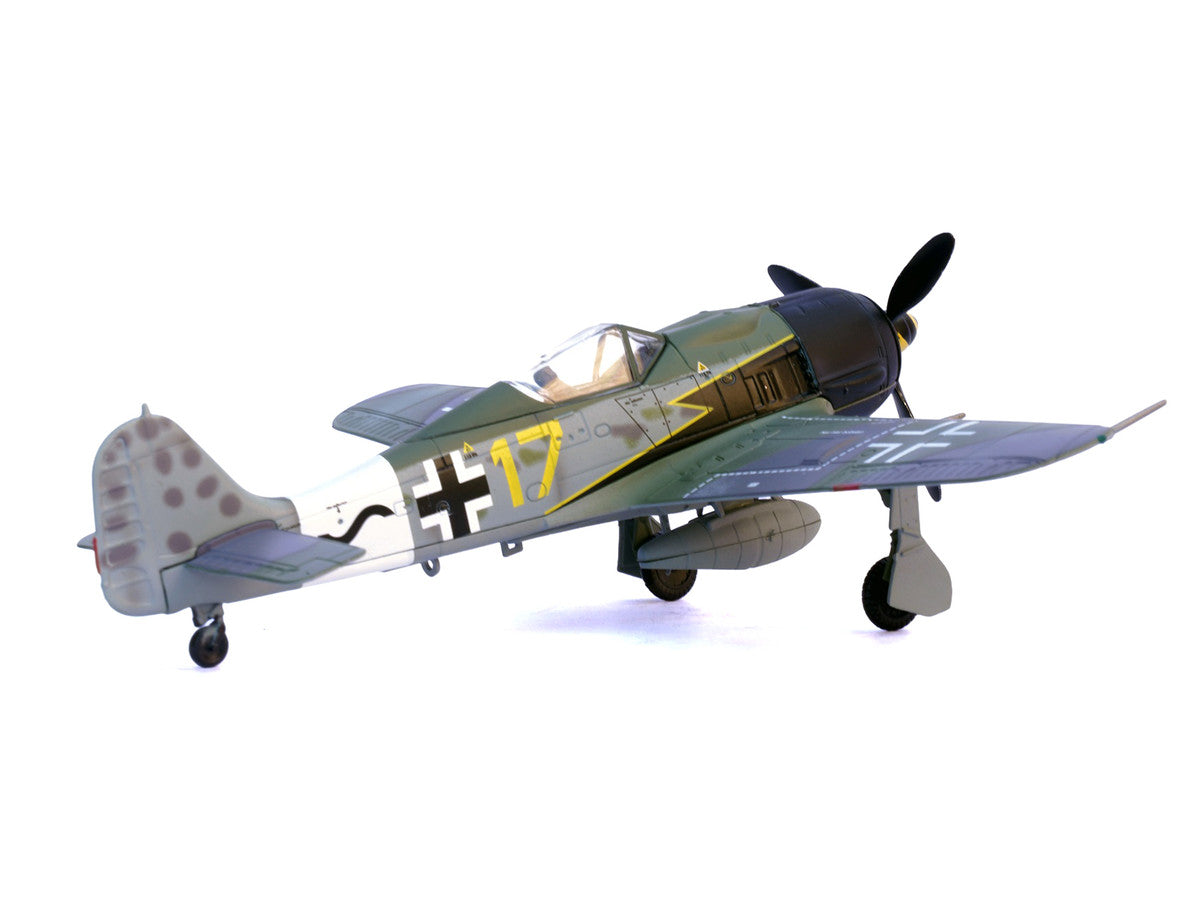 Focke-Wulf Fw 190A Aircraft "Yellow 17 24-Victory Ace Willi Unger 12./JG 3 Udet Germany" (1944) German Luftwaffe 1/72 Diecast Model Airplane by Legion Legion