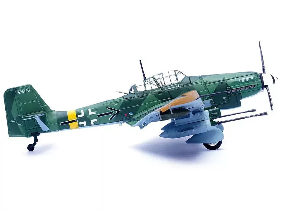 Junkers Ju 87G2 Stuka Bomber Aircraft "10.(Pz)/SG 2 Immelmann Oberst Hans-Ulrich Rudel Slovakia" (1944) German Luftwaffe "Wing" Series 1/72 Diecast Model by Panzerkampf Panzerkampf