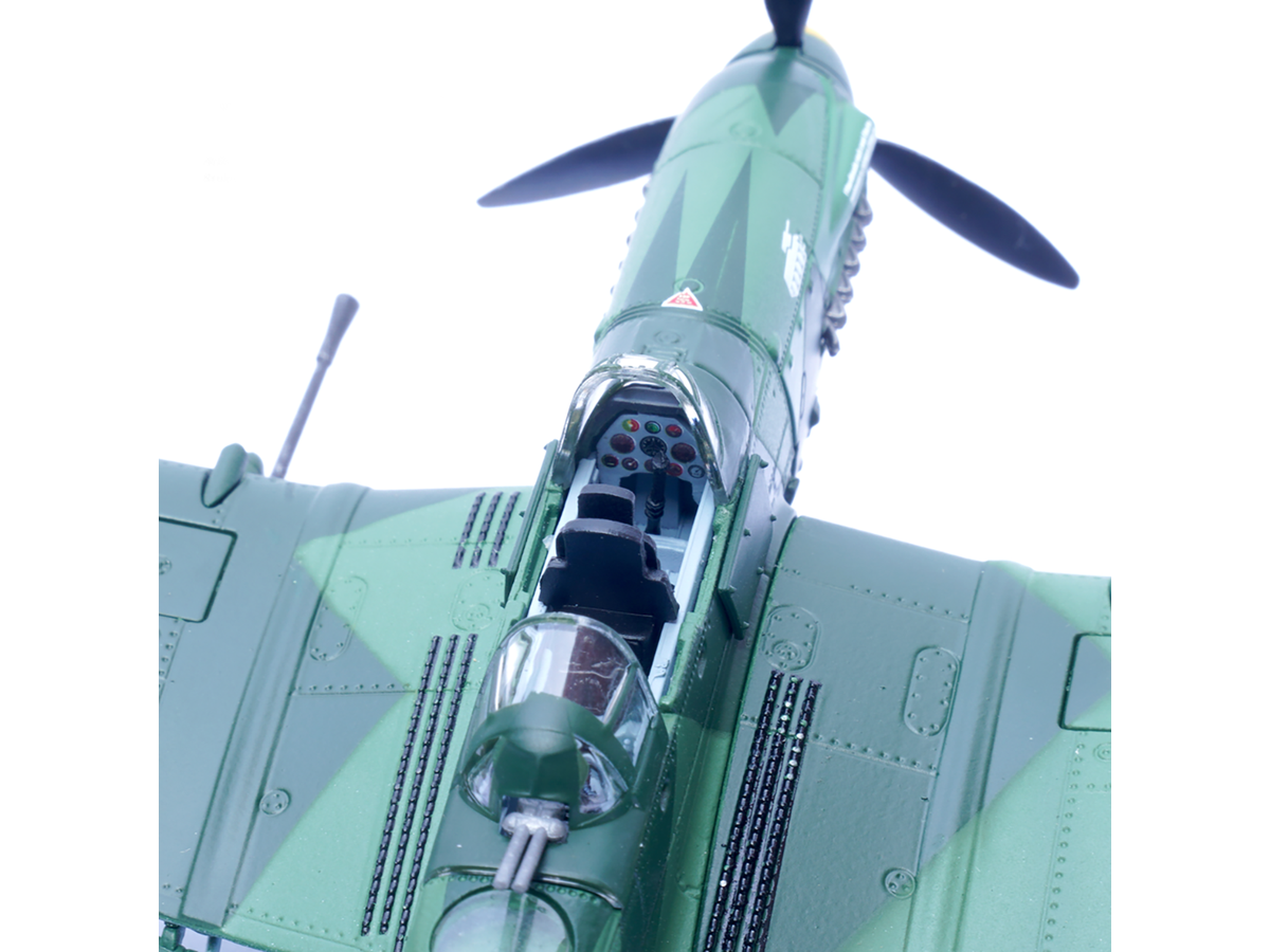 Junkers Ju 87G2 Stuka Bomber Aircraft "10.(Pz)/SG 2 Immelmann T6+BB Oberst Hans-Ulrich Rudel Romania" (1944) German Luftwaffe "Wing" Series 1/72 Diecast Model by Panzerkampf Panzerkampf