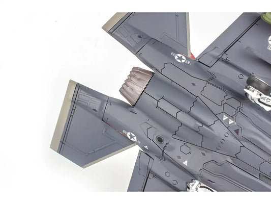Level 4 Model Kit Lockheed Martin F-35A Lightning II Aircraft 1/72 Scale Model by Revell-1