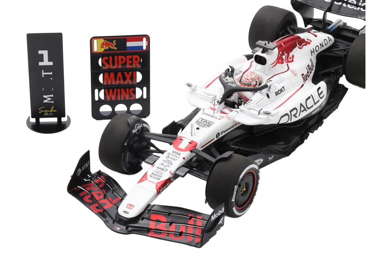 Red Bull Racing RB21 #1 Max Verstappen "Oracle Red Bull Racing" Winner Formula One F1 "Japanese GP" (2025) with Acrylic Display Case 1/18 Model Car by Spark-4