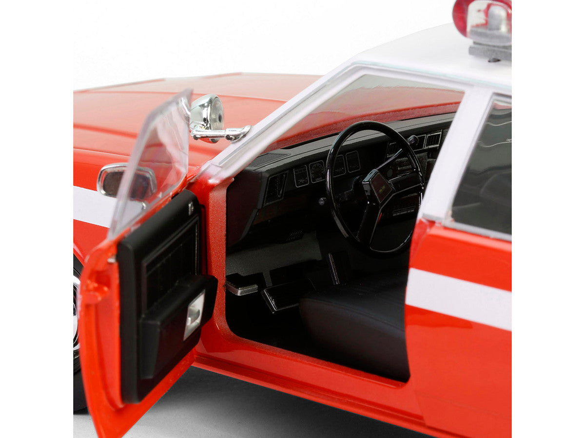 1987 Chevrolet Caprice 9C1 "FDNY (The Official Fire Department City of New York)" Red with White Top and Stripes "Artisan Collection" 1/18 Diecast Model Car by Greenlight Greenlight