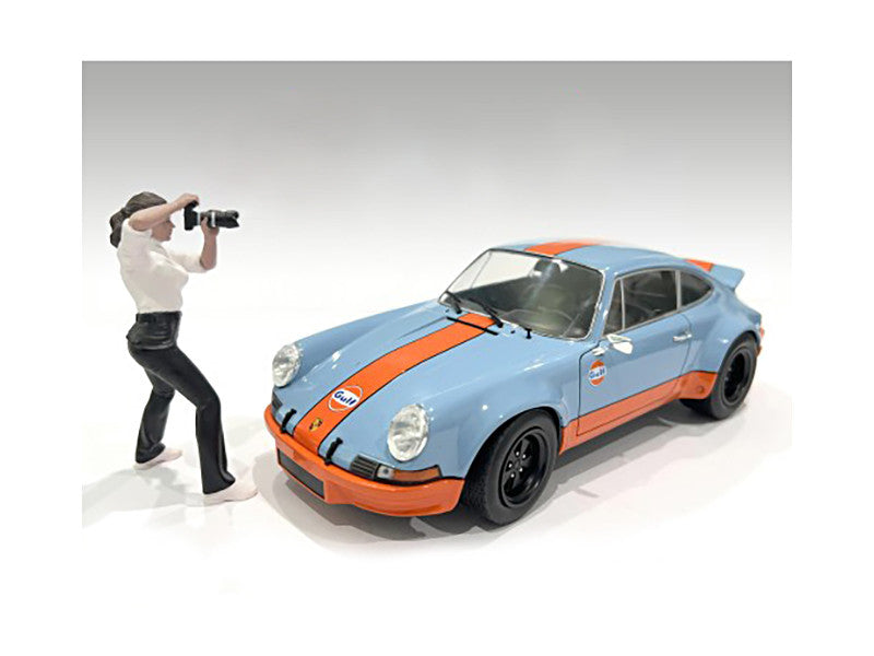 "Photographers" Figure #2 for 1/18 Scale Models by American Diorama American Diorama