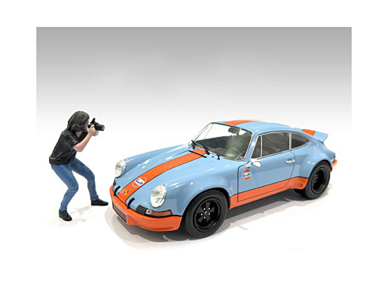"Photographers" Figure #4 for 1/18 Scale Models by American Diorama American Diorama